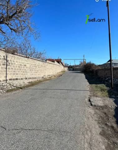 Հողատարածք բնակելի շինությունների համար Նուբարաշենի 17-րդ փողոցում Նուբարաշենում, 700 ք.մ.