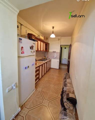 2 սենյականոց բնակարան Քանաքեռի 14-րդ փողոցում, 52 քմ, 5/9 հարկ, կապիտալ վերանորոգված