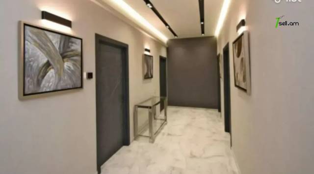 4 սենյականոց բնակարան նորակառույց շենքում Բյուզանդի փողոցում, 176 ք.մ., 3+ սանհանգույց