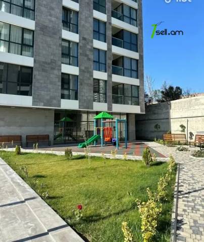 4 սենյականոց բնակարան նորակառույց շենքում Կարապետ Ուլնեցու փողոցում, 133 ք.մ., 2 սանհանգույց