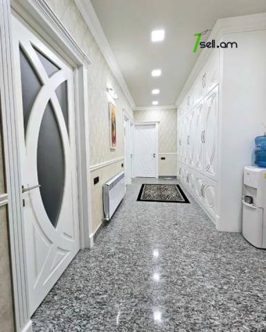 Երեք հարկանի քարե տուն Կիևյան փողոցում Արաբկիրում, 500 ք.մ., 3+ սանհանգույց, կապիտալ վերանորոգված