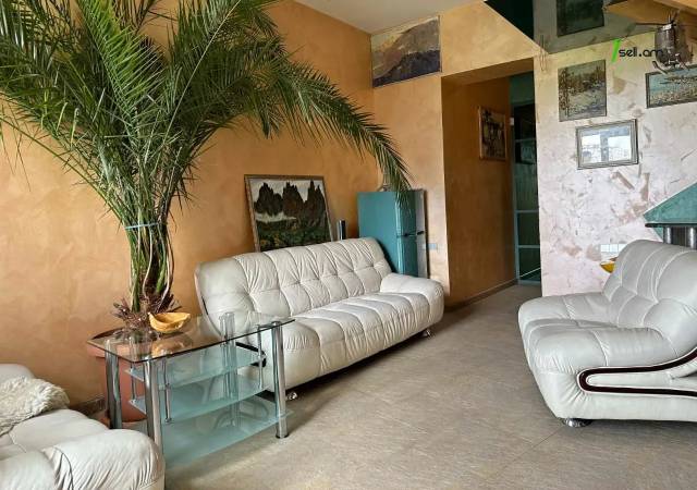 6 սենյականոց բնակարան Տերյան փողոցում, 162 քմ, 3/5 հարկ, 2 սանհանգույց, բարձր առաստաղներ