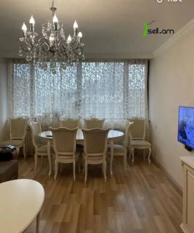 3 սենյականոց բնակարան Կոմիտասի պողոտայում, 95 ք.մ., բարձր առաստաղներ, եվրովերանորոգված, քարե շենք