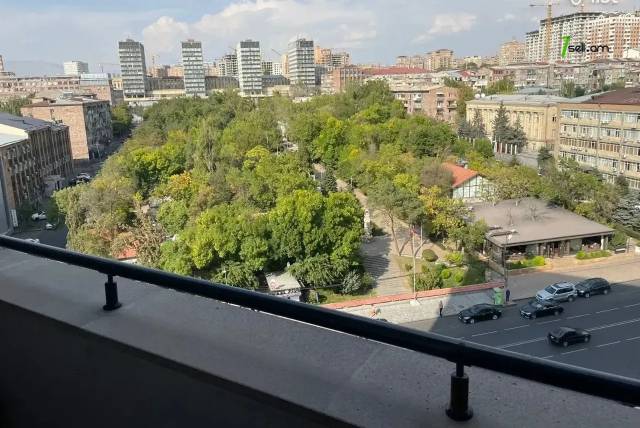 2 սենյականոց բնակարան նորակառույց շենքում Նաիրի Զարյան փողոցում, 74 ք.մ., 9/16 հարկ, 2 սանհանգույց