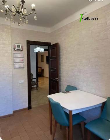 4 սենյականոց բնակարան Դավիթ Անհաղթի փողոցում, 107 քմ, նախավերջին հարկ, կապիտալ վերանորոգված
