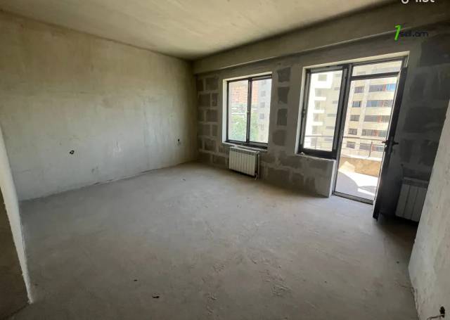 3 սենյականոց բնակարան նորակառույց շենքում Սերո Խանզադյան փողոցում, 124 քմ, 7/10 հարկ, 2 սանհանգույց