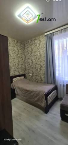 3 սենյականոց բնակարան նորակառույց շենքում Պետրոս Դուրյանի փողոցում, 80 քմ, 1/3 հարկ