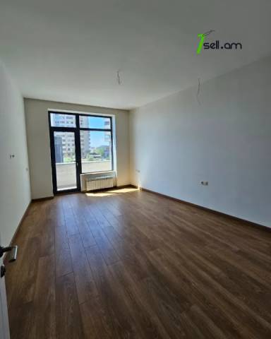 Չորս հարկանի տուն, Հյուսիսային ճառագայթ Արաբկիրում, 660 ք.մ., 3+ սանհանգույց, կապիտալ վերանորոգված