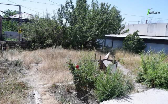 Երկու հարկանի քարե տուն, Վ. Սարգսյան 2-րդ թաղամաս Գյումրիում, 213 ք.մ., 2 սանհանգույց