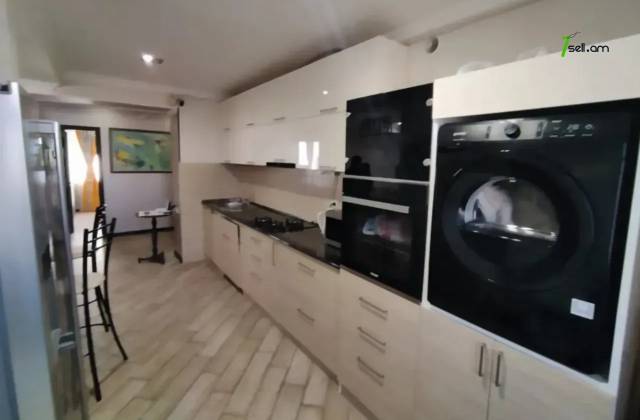 4 սենյականոց բնակարան Սվաճյան փողոցում, 98 քմ, դիզայներական ոճով վերանորոգված