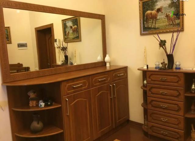 4 սենյականոց բնակարան նորակառույց շենքում Տերյան փողոցում, 193 քմ, 7/9 հարկ, 2 սանհանգույց