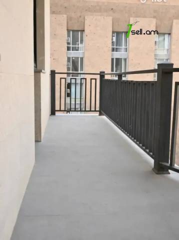 3 սենյականոց բնակարան նորակառույց շենքում Հանրապետության փողոցում, 55 քմ, նախավերջին հարկ