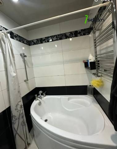 2 սենյականոց բնակարան նորակառույց շենքում Կոմիտասի պողոտայում, 75 քմ, բարձր առաստաղներ