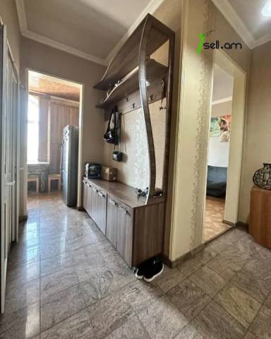 2 սենյականոց բնակարան Արշակունյաց պողոտայում, 62 ք.մ., բարձր առաստաղներ, կոսմետիկ վերանորոգում