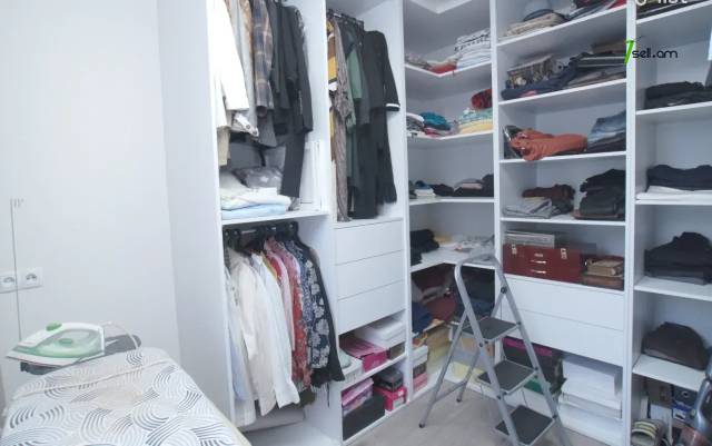 Երեք հարկանի թաունհաուզ Անաստաս Միկոյանի փողոցում Դավիթաշենում, 250 ք.մ., 2 սանհանգույց