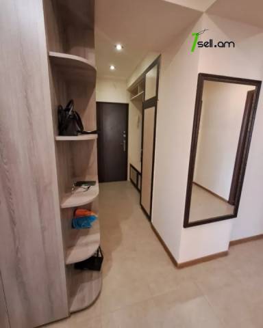 3 սենյականոց բնակարան Սարյանի փողոցում, 80 ք.մ., 5/16 հարկ, եվրովերանորոգված