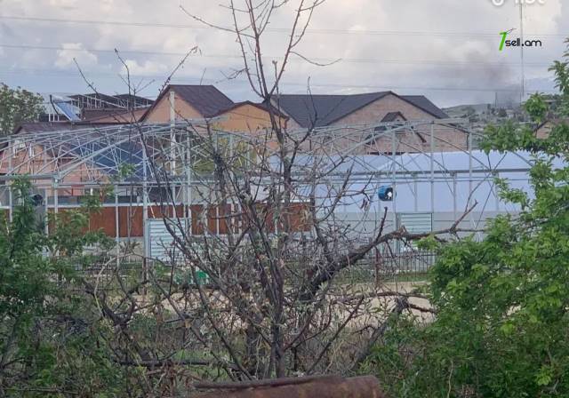 Հողատարածք բնակելի շինությունների համար Ավանում, 800 քմ