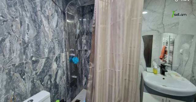 2 սենյականոց բնակարան Զաքարիա Քանաքեռցու փողոցում, 47 քմ, 2/9 հարկ, կապիտալ վերանորոգված