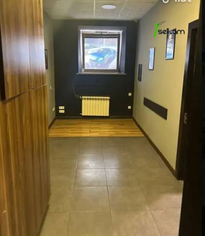 Բազմաֆունկցիոնալ գույք Մաշտոցի պողոտայում կենտրոնում, 131 քմ