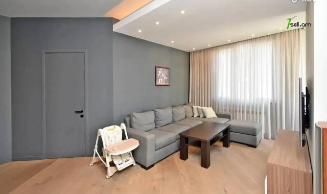 3 սենյականոց բնակարան նորակառույց շենքում Կոմիտասի պողոտայում, 106 ք.մ., բարձր առաստաղներ