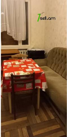 Ընդարձակ 1 սենյականոց բնակարան Ավետիս Ահարոնյանի փողոցում, 56 քմ, 4/6 հարկ, կոսմետիկ վերանորոգում