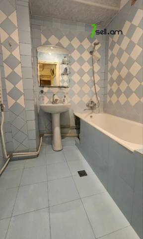 3 սենյականոց բնակարան Տիգրան Մեծի պողոտայում, 90 քմ, 2/9 հարկ, 2 սանհանգույց, կոսմետիկ վերանորոգում