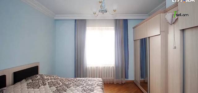 Երեք հարկանի քարե տուն Քեռու փողոցում Արաբկիրում, 610 ք.մ., 3+ սանհանգույց, կապիտալ վերանորոգված