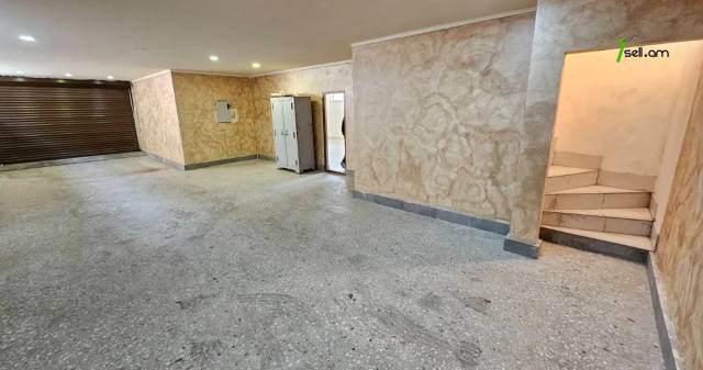 Երկու հարկանի քարե տուն, Արմենակ Արմենակյան անցուղի Նորք Մարաշում, 1800 քմ, 3+ սանհանգույց