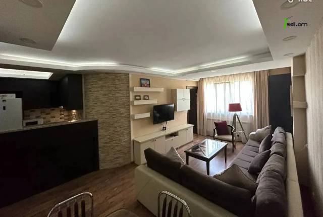 3 սենյականոց բնակարան Ամիրյան փողոցում, 69 քմ, 3/11 հարկ, 2 սանհանգույց, կապիտալ վերանորոգված