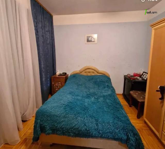 4 սենյականոց բնակարան Խաղաղ Դոնի փողոցում, 90 քմ, 7/9 հարկ, մի քանի պատշգամբ, կապիտալ վերանորոգված