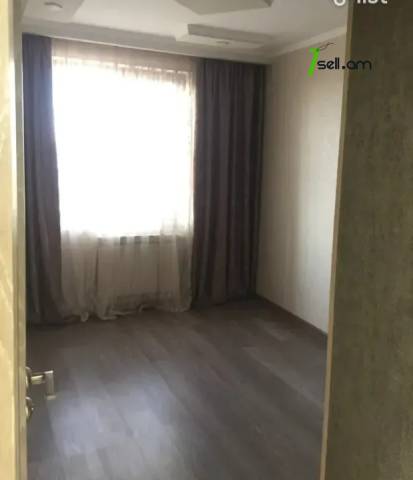 3 սենյականոց բնակարան Դրոյի փողոցում, 73 ք.մ., եվրովերանորոգված, քարե շենք