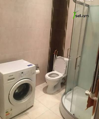 2 սենյականոց բնակարան նորակառույց շենքում Սասնա Ծռերի փողոցում, 70 ք.մ., 12/15 հարկ