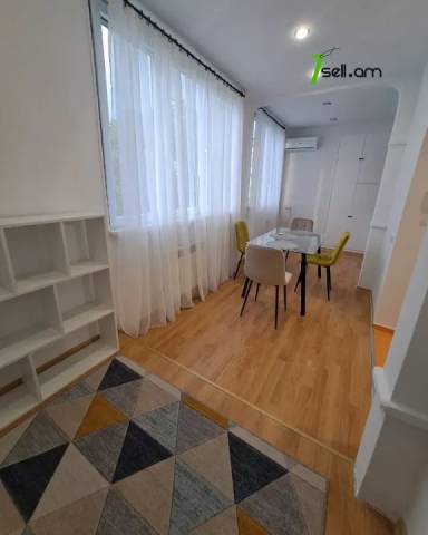2 սենյականոց բնակարան Տիգրան Մեծի պողոտայում, 65 ք.մ., կապիտալ վերանորոգված, քարե շենք