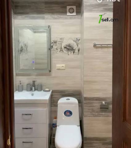 2 սենյականոց բնակարան Արամի փողոցում, 40 ք.մ., բարձր առաստաղներ, նախավերջին հարկ