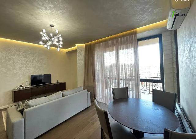 2 սենյականոց բնակարան նորակառույց շենքում, Sasna Tsrer Street, 70 քմ, 11/18 հարկ, բարձր առաստաղներ