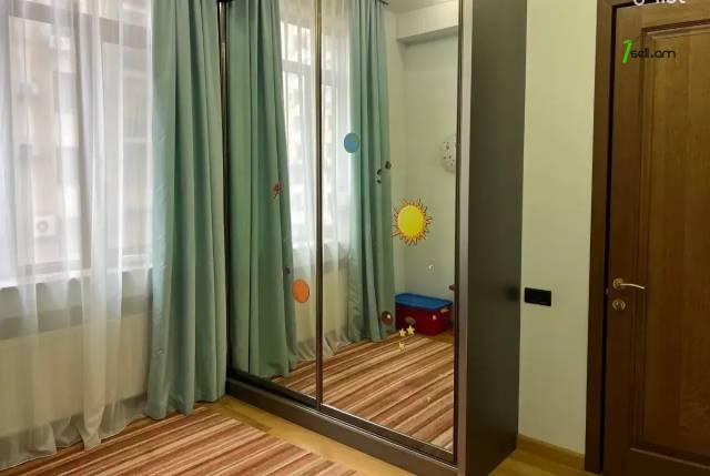 4 սենյականոց բնակարան նորակառույց շենքում Արամի փողոցում, 110 ք.մ., 3+ սանհանգույց, բարձր առաստաղներ