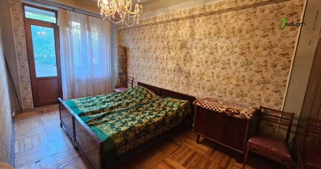 3 սենյականոց բնակարան Տիգրան Մեծի պողոտայում, 90 քմ, 4/9 հարկ, մասնակի վերանորոգում