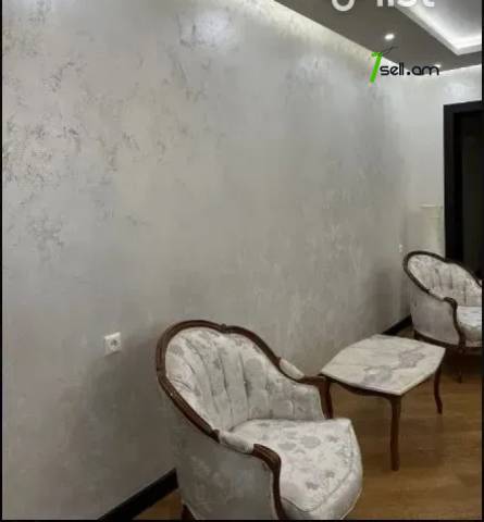 Երեք հարկանի քարե տուն, 30-я улица Нор Ареша Էրեբունիում, 300 քմ, 2 սանհանգույց, եվրովերանորոգված