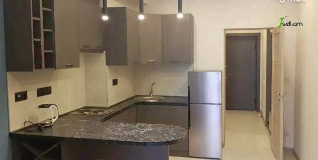 1 սենյականոց բնակարան նորակառույց շենքում Եզնիկ Կողբացու փողոցում, 39 ք.մ., 5/22 հարկ