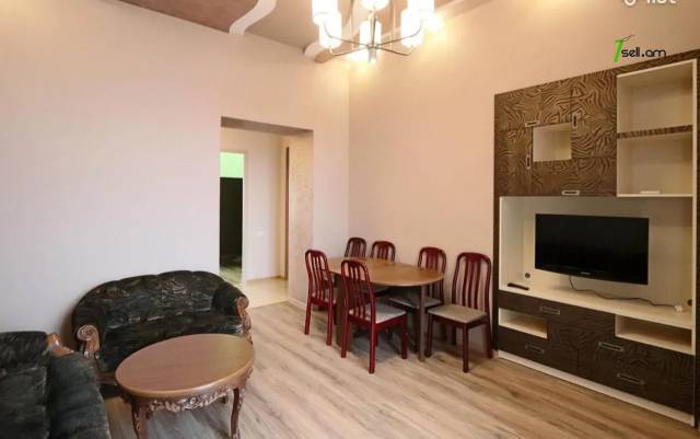 3 սենյականոց բնակարան, Komitas Ave, 85 ք.մ., 2 սանհանգույց, բարձր առաստաղներ, կապիտալ վերանորոգված