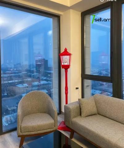 3 սենյականոց բնակարան նորակառույց շենքում Արամ Խաչատրյան փողոցում, 84 ք.մ., բարձր առաստաղներ