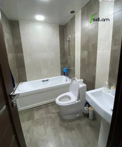 2 սենյականոց բնակարան նորակառույց շենքում Պարույր Սևակի փողոցում, 54 քմ, 9/15 հարկ, բարձր առաստաղներ