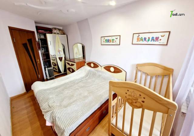 2 սենյականոց բնակարան Նար-Դոսի փողոցում, 80 ք.մ., 7/9 հարկ, եվրովերանորոգված