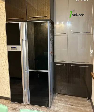 3 սենյականոց բնակարան Կարախանյան փողոցում, 90 ք.մ., 2/9 հարկ, կապիտալ վերանորոգված