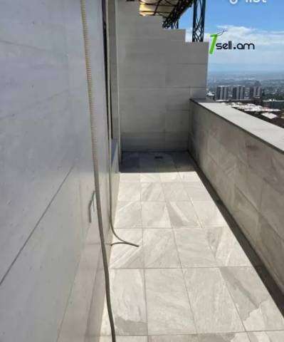 2 սենյականոց բնակարան նորակառույց շենքում Պարույր Սևակի փողոցում, 80 ք.մ., բարձր առաստաղներ