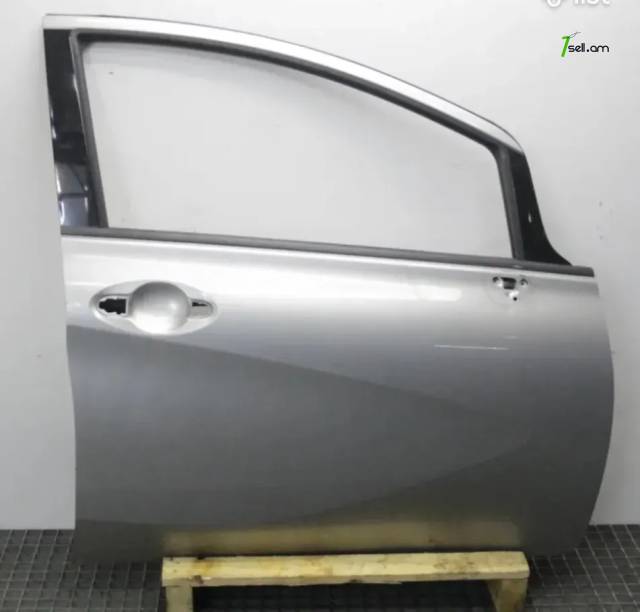 Nissan Note 2012 Առջևի աջ դուռ օրիգինալ