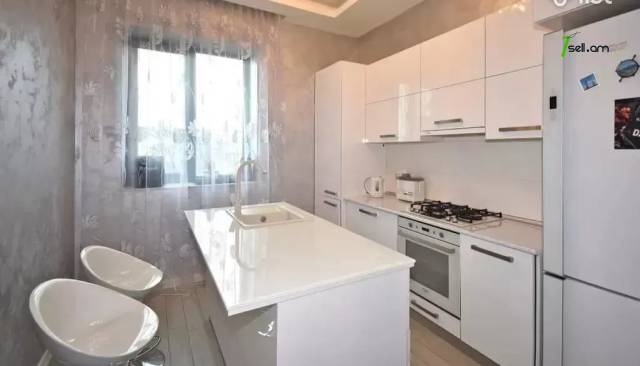 3 սենյականոց բնակարան նորակառույց շենքում Վերին Անտառային փողոցում, 117 ք.մ., 2 սանհանգույց