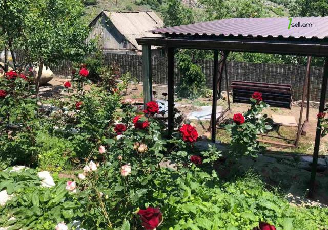 Հյուրանոց Ուսանողական փողոցում Դիլիջանում, 450 քմ
