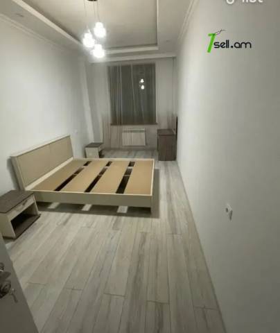 Ընդարձակ 1 սենյականոց բնակարան նորակառույց շենքում Վահրամ Փափազյան փողոցում, 72 քմ, 5/15 հարկ