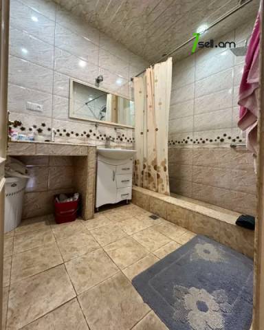 3 սենյականոց բնակարան, Vardanants Street, 105 ք.մ., բարձր առաստաղներ, 2/4 հարկ